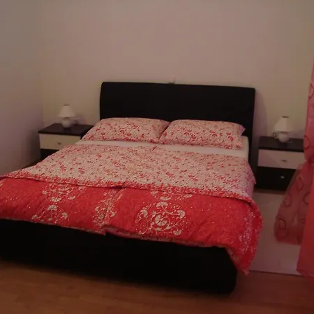 Pahljina 3136 *